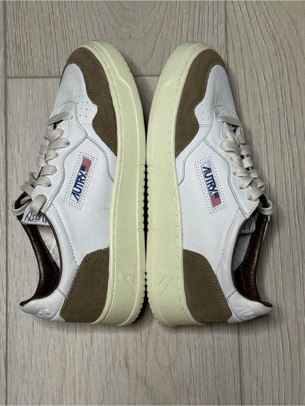 Autry Medalist Low White Taupe Leather Suede Retro Sneakers EU 38 US 8 - Picture 4 of 11